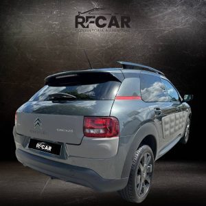 Carro escuro (44)