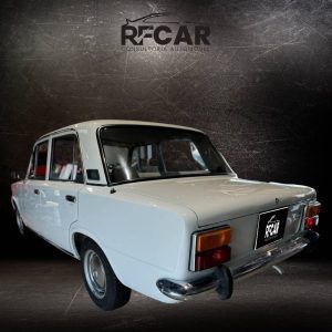 Carro escuro (70)