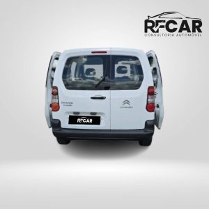 carros - 2025-07-09T105444.947