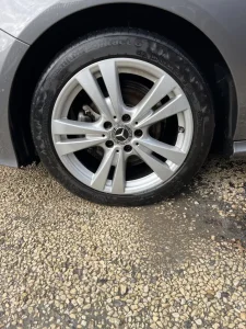 10254024309_omeustand_foto