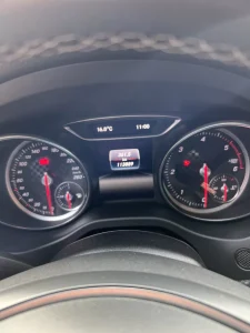 10254024315_omeustand_foto