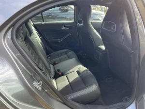 10254024331_omeustand_foto